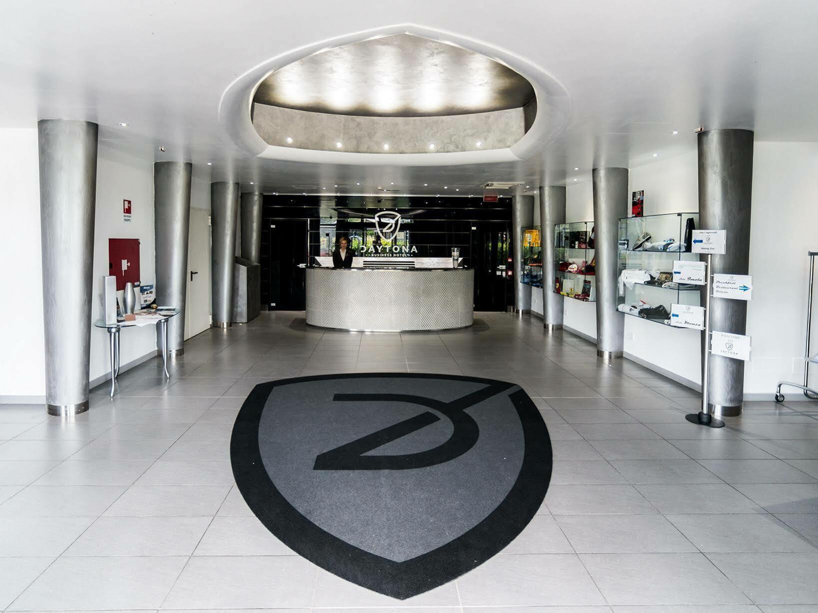 Daytona Business Hotel Collecchio Exterior foto